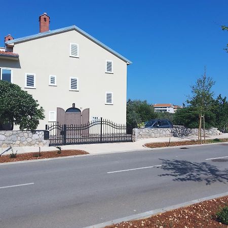 Apartments Rea Црес Экстерьер фото