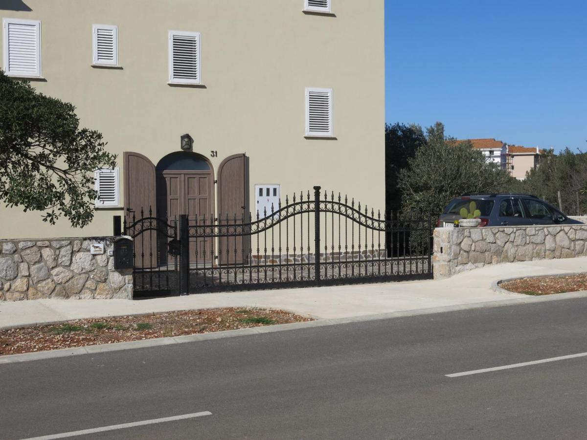 Apartments Rea Црес Экстерьер фото